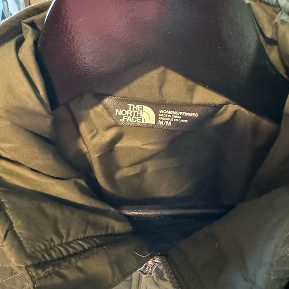 The North Face, women’s jacket, size medium, army green - Picture 2 of 3